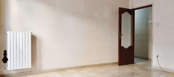 3 rooms Apartment in Trani, Italy No. 4805 26