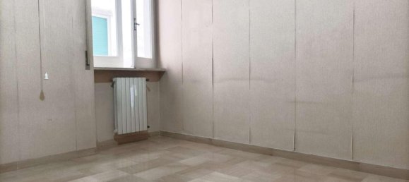 3 rooms Apartment in Trani, Italy No. 4805 32