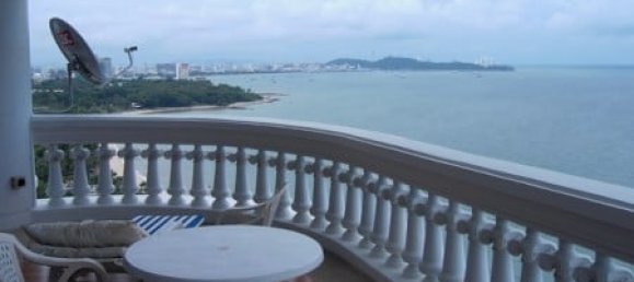 3 bedrooms Condo in Pattaya, Thailand No. 173 3