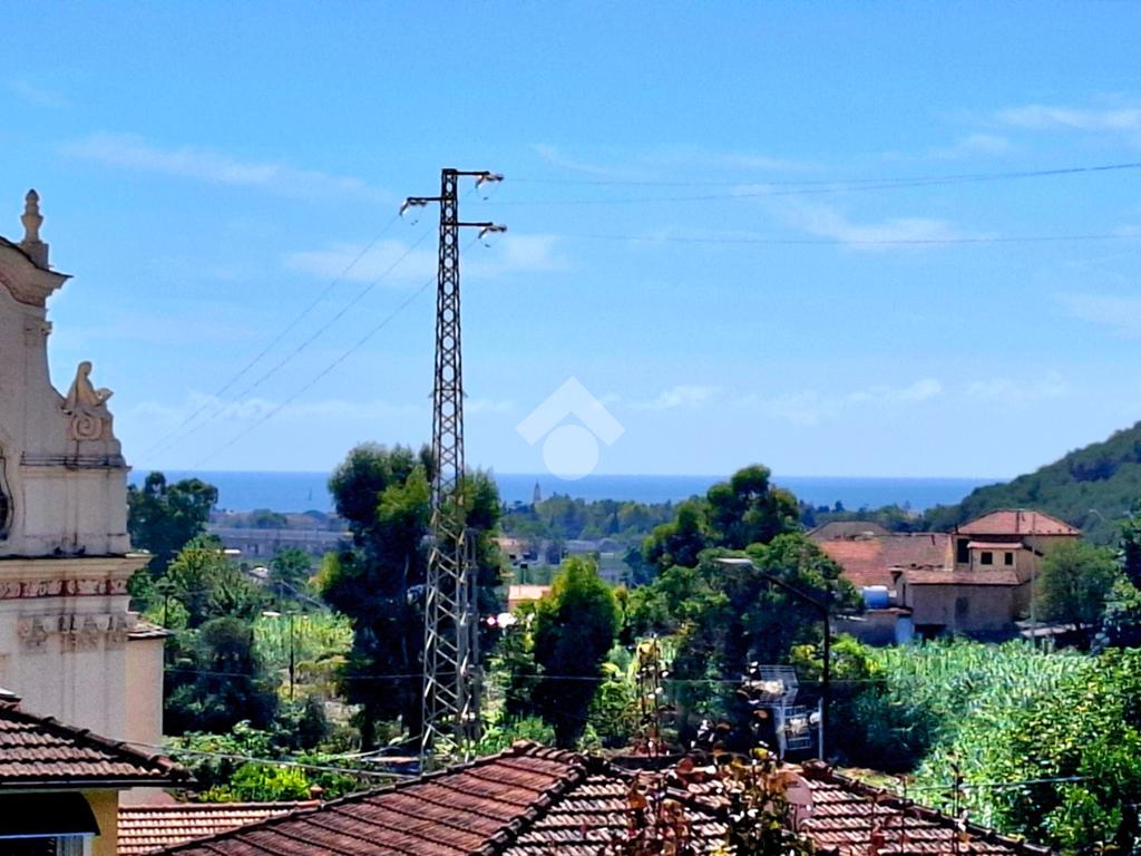 4 chambres Appartement à Diano San Pietro, Italy No. 386018