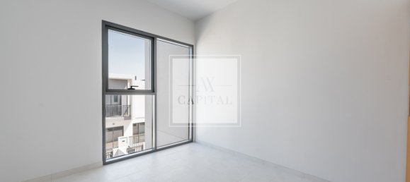 Вилла с 3 спальнями в Dubai Land, ОАЭ № 51618 18