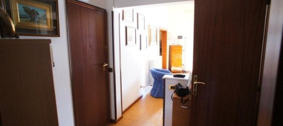 Квартира с 3 комнатами в Монтекатини Терме, Италия № 47610 8