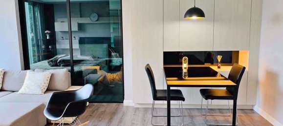 Apartamento com 1 quarto em condomínio em Khlong Toei, Thailand N.º 9685 3