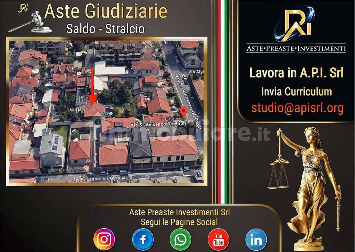 1 غرف نوم شقة في Desio, Italy رقم 293822