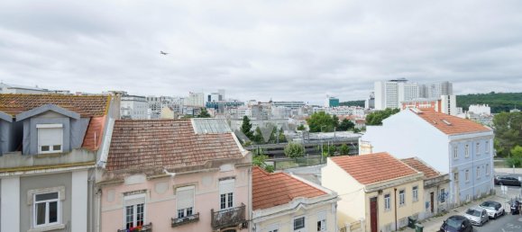 Квартира с 3 спальнями в Лиссабон, Португалия № 71498 30