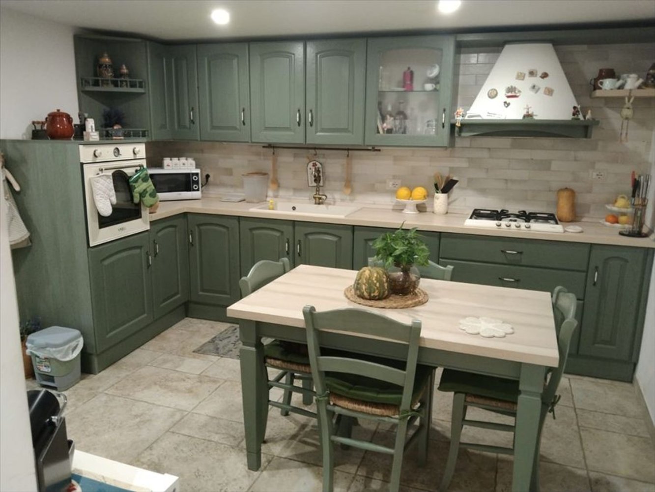 3غرفة منزل في Modugno, Italy رقم 126752