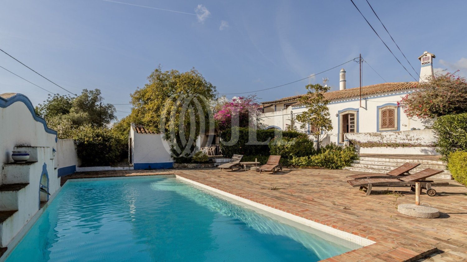 Вилла с 14 спальнями в Лоле, Португалия № 99368