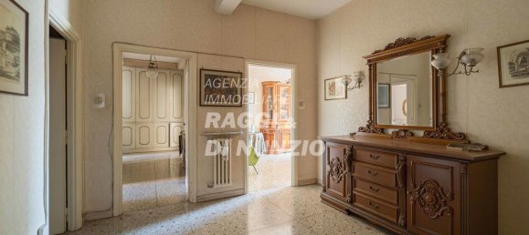 5 bedrooms Apartment in Rome, Italy No. 321197 6