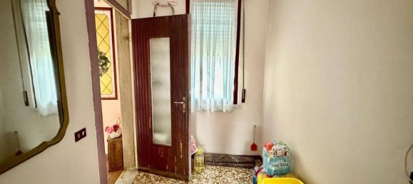 Imóvel comercial de 1 divisão em Muggiò, Italy N.º 361428 14