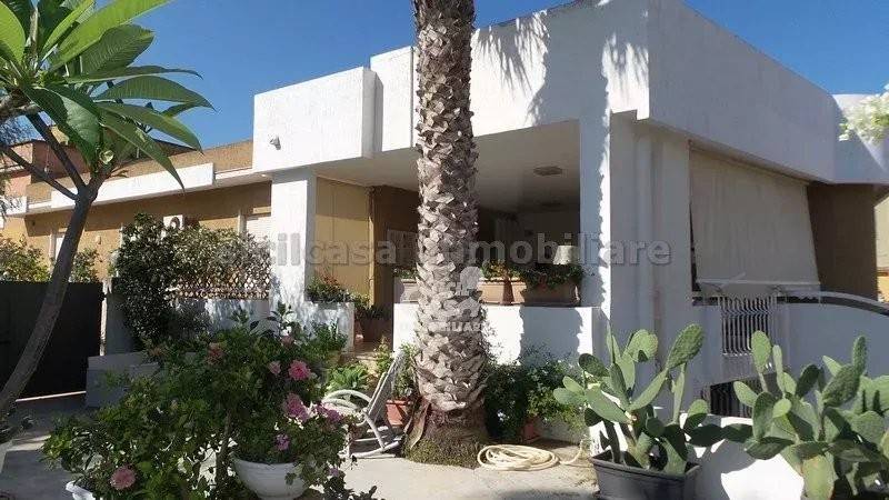 6 chambres Villa à Marsala, Italy No. 125828