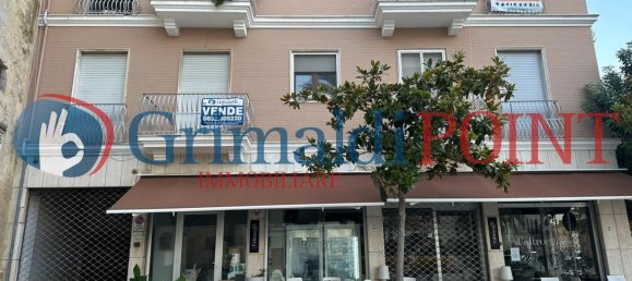 6-salle Appartement à Cavallino, Italy No. 57971 2