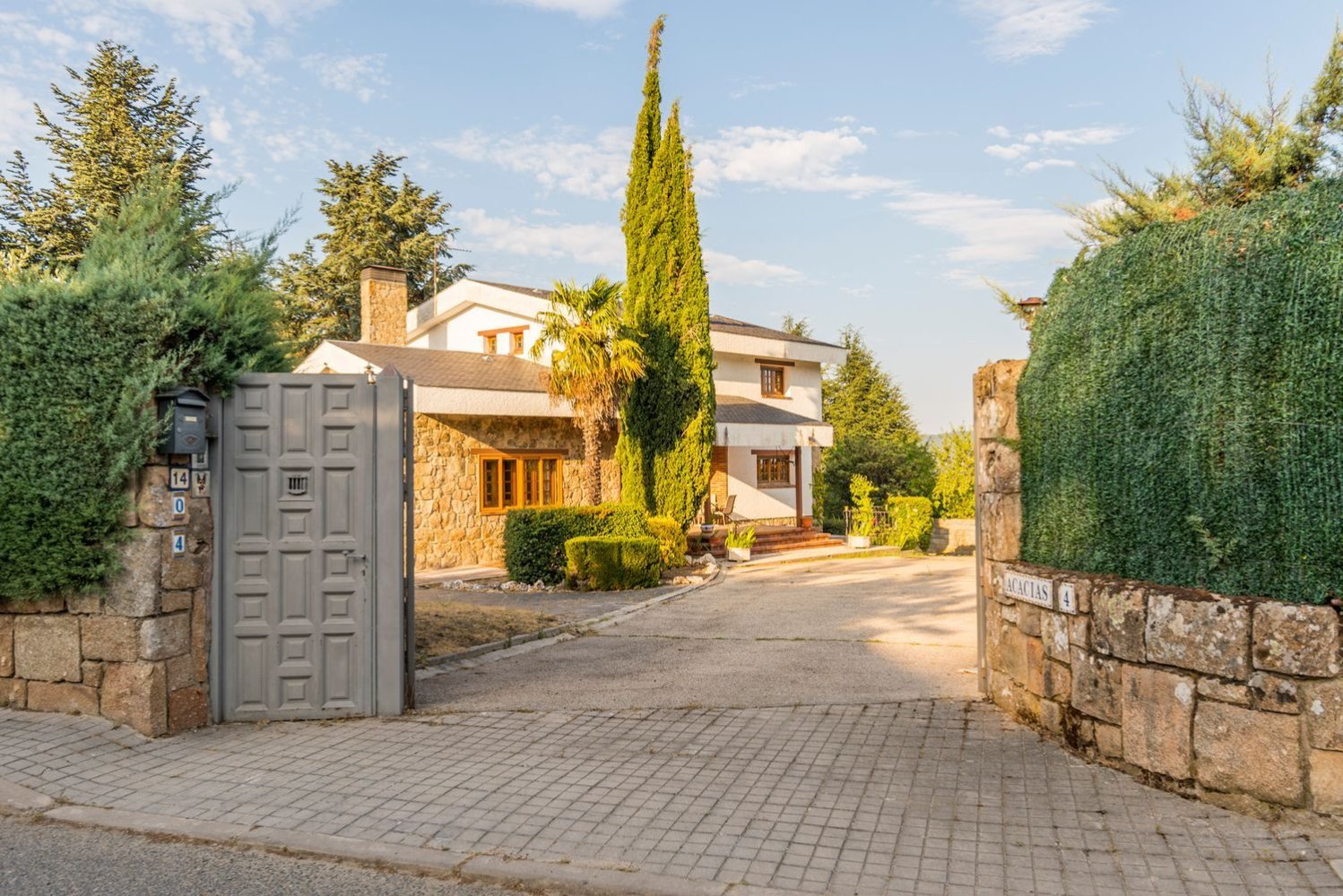 6 bedrooms House in Guadarrama, Spain No. 118563