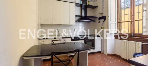 4 bedrooms Apartment in Florence, Italy No. 132718 11