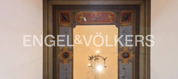 4 bedrooms Apartment in Florence, Italy No. 132718 17