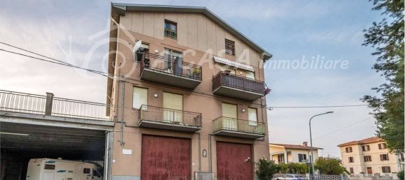 Apartamento de 2 dormitorios en Medesano, Italy No. 381291 3