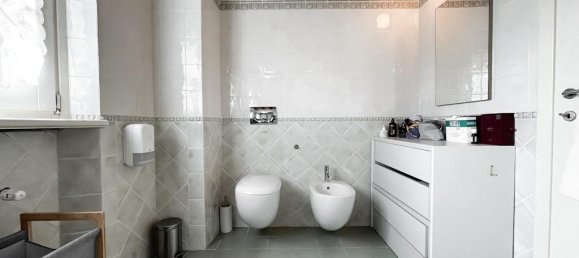 5 bedrooms House in Camaiore, Italy No. 311540 2