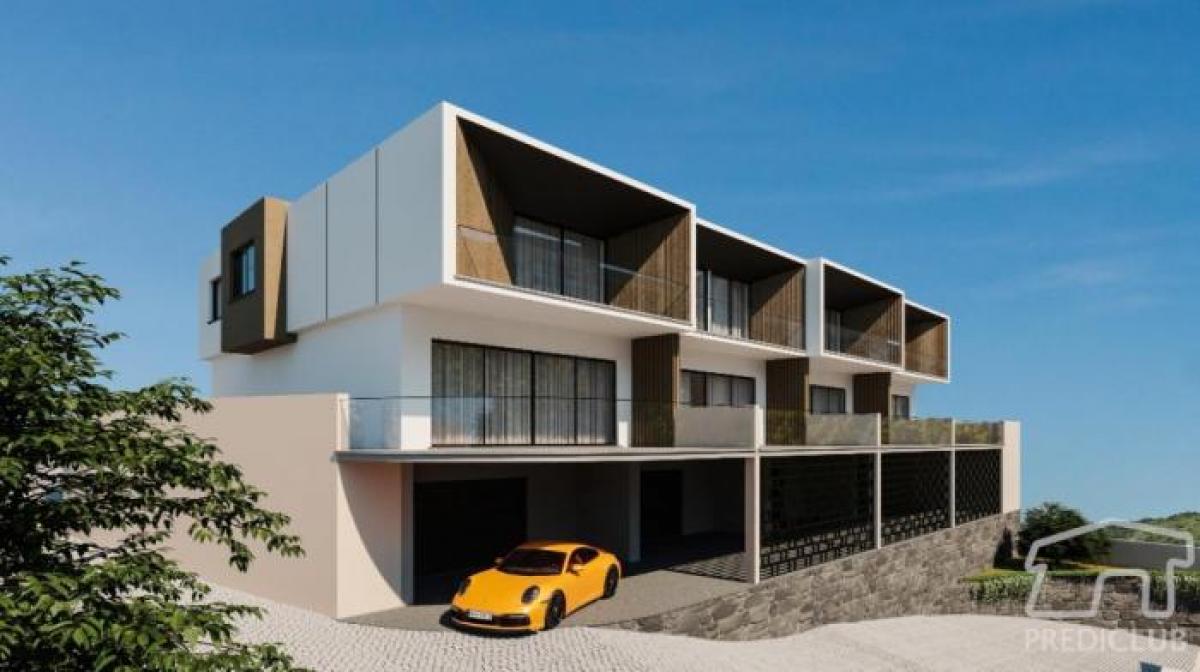 Casa de 3 dormitorios en Funchal, Portugal No. 820