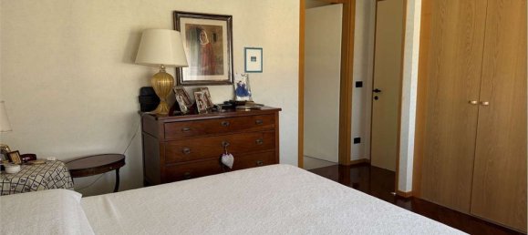 8 rooms Penthouse in Vittorio Veneto, Italy No. 61753 23