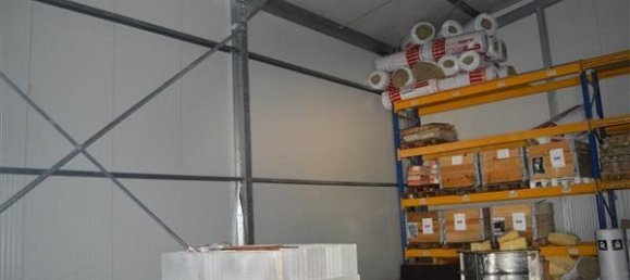 370m² Commercial property in Vierzon, France No. 322130 6