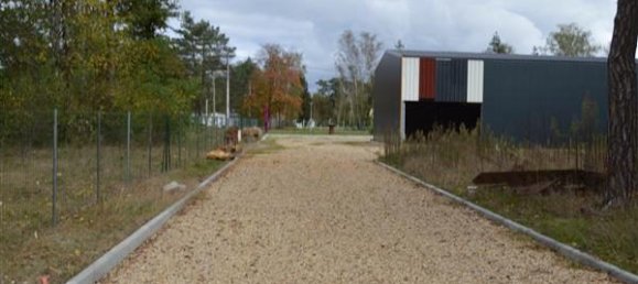 370m² Commercial property in Vierzon, France No. 322130 2