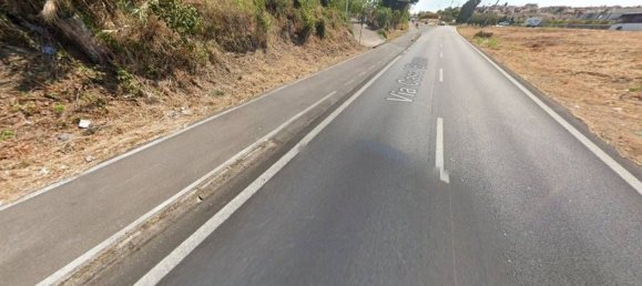 140m² Commercial property in Guidonia Montecelio, Italy No. 291449 3