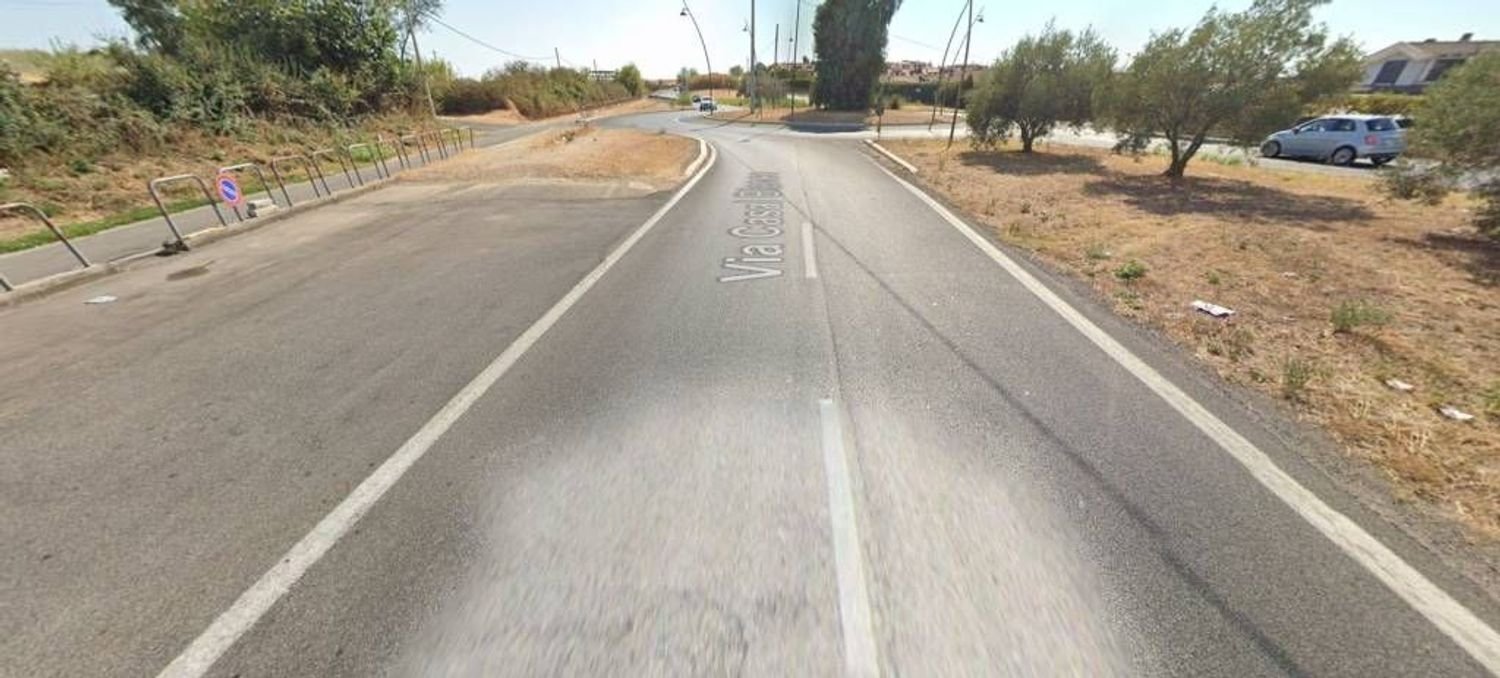 140m² Commercial property in Guidonia Montecelio, Italy No. 291449