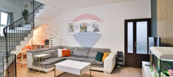 5 Schlafzimmer Wohnung in Casalmaggiore, Italy, Nr. 313849 2