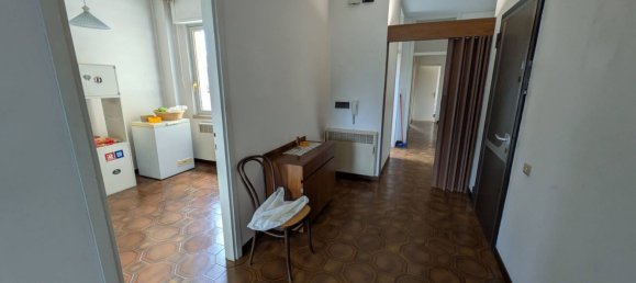6 rooms Apartment in Bussolengo, Italy No. 293350 3
