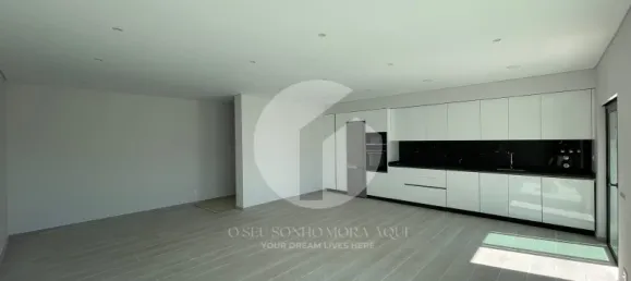 2 bedrooms Apartment in Quelfes, Portugal No. 149972 2