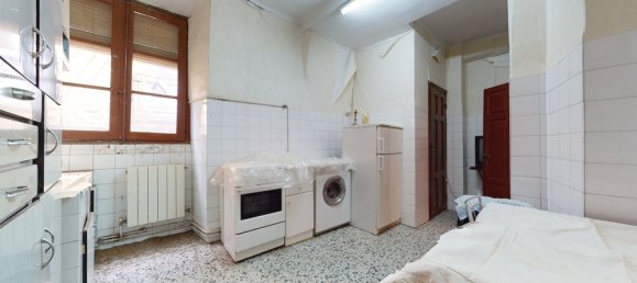 2 Schlafzimmer Gewerbliche Immobilie in Chartered Community of Navarre, Spain, Nr. 85917 6
