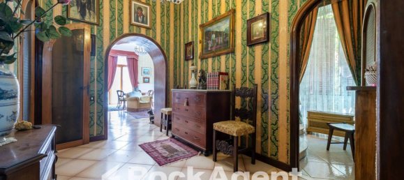 2 bedrooms Apartment in Naples, Italy No. 313527 6