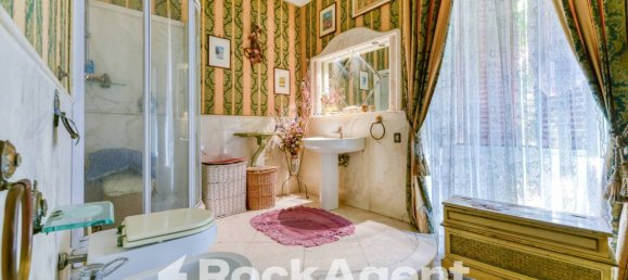 2 bedrooms Apartment in Naples, Italy No. 313527 10