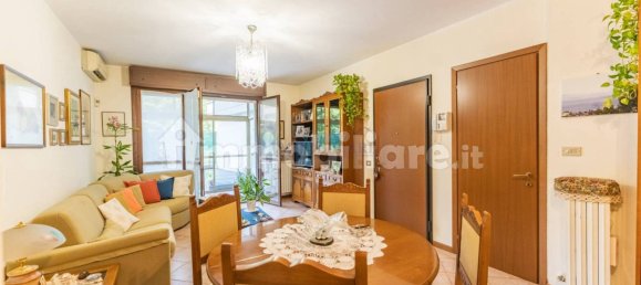 2 غرف نوم شقة في San Giuliano Milanese, Italy رقم 273491 9