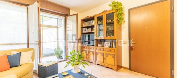 2 غرف نوم شقة في San Giuliano Milanese, Italy رقم 273491 3