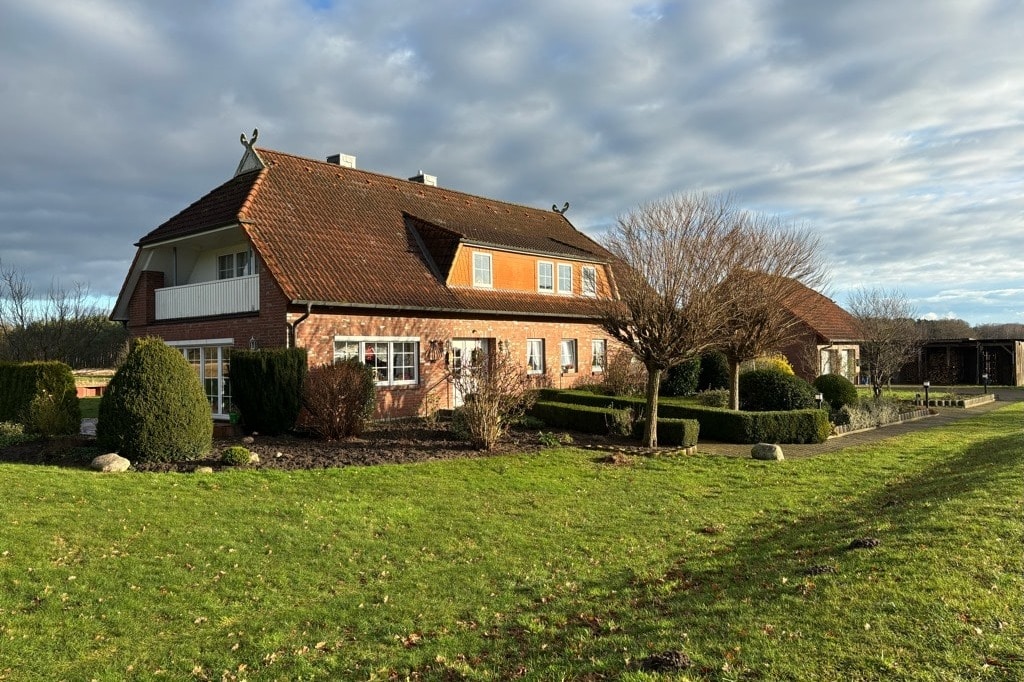 5 rooms Townhouse in Luneburg, Germany No. 153151