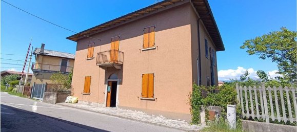 8غرفة منزل في Sangiano, Italy رقم 334215 2