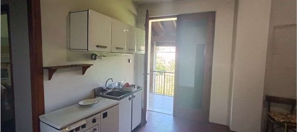 8غرفة منزل في Sangiano, Italy رقم 334215 21