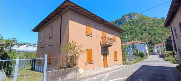 8غرفة منزل في Sangiano, Italy رقم 334215 4