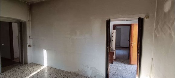 8غرفة منزل في Sangiano, Italy رقم 334215 45