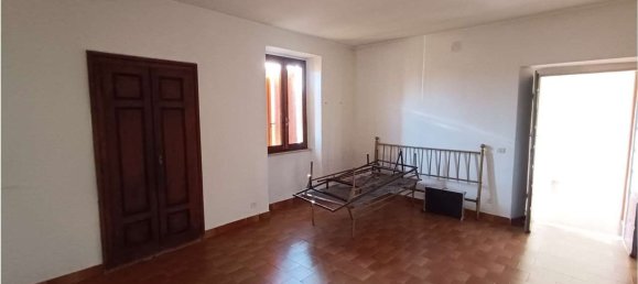 8غرفة منزل في Sangiano, Italy رقم 334215 34