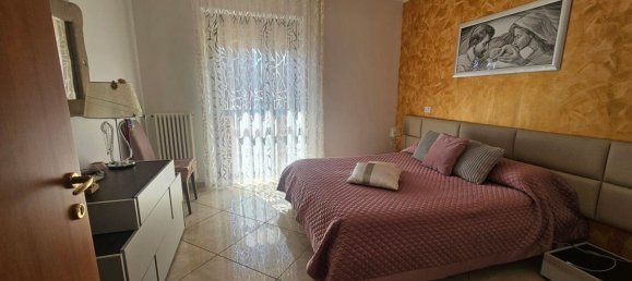 4 bedrooms Apartment in Turi, Italy No. 381738 8