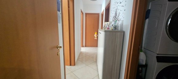 4 bedrooms Apartment in Turi, Italy No. 381738 7