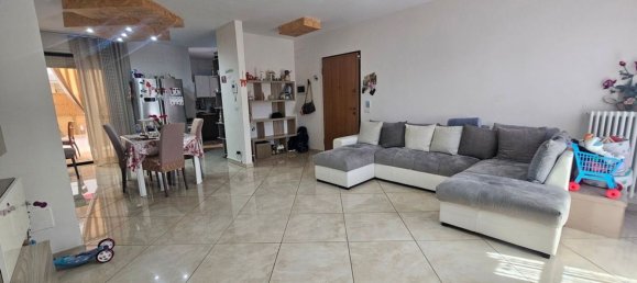 4 bedrooms Apartment in Turi, Italy No. 381738 3