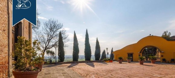 8 bedrooms Villa in Santa Maria a Monte, Italy No. 237049 8