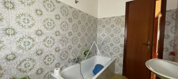 4-Zimmer Haus in Agugliano, Italy, Nr. 189511 3