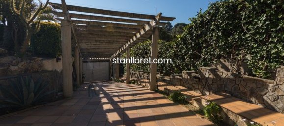 4 غرف نوم فيلا في Blanes, Spain رقم 14830 2