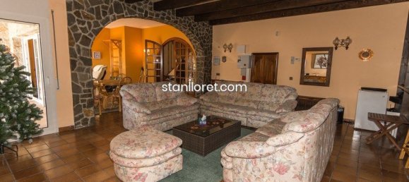 4 غرف نوم فيلا في Blanes, Spain رقم 14830 11