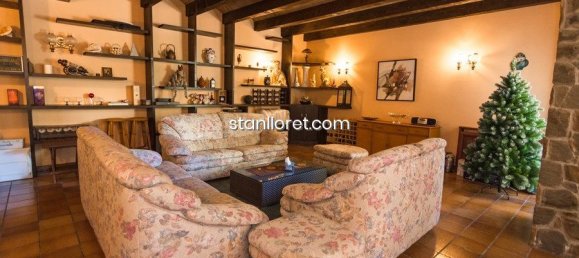 4 غرف نوم فيلا في Blanes, Spain رقم 14830 16