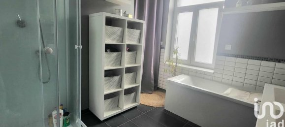 3 bedrooms House in Tourcoing, France No. 323857 8