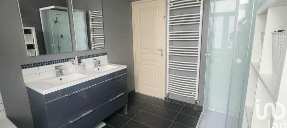 3 bedrooms House in Tourcoing, France No. 323857 7